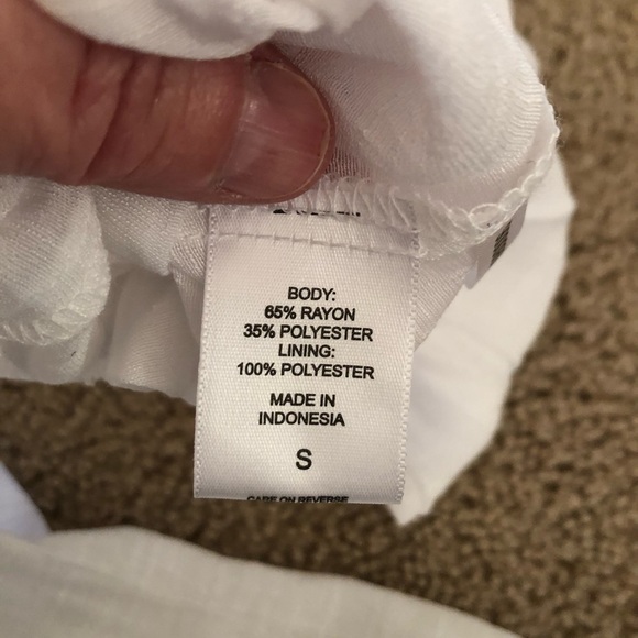 New York and Company Soho Street White Wide Sheer Leg Gauze Pants Size Small NWT - Picture 13 of 14